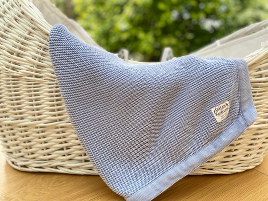Pure Organic Cotton Misty Blue Knitted Baby Blanket – Comfortable and Stylish for Baby's Bedtime